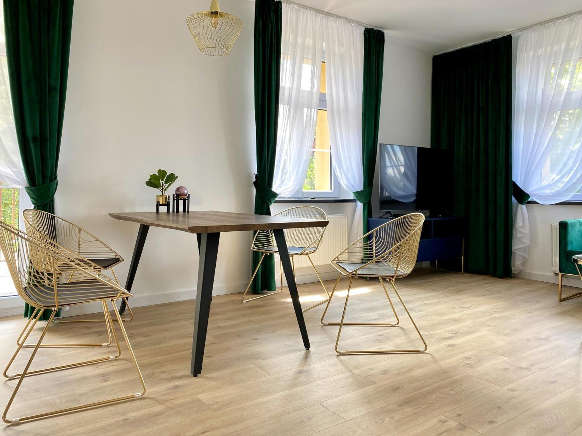 Apartamenty Lemon Pepper Jelenia Gora Bagian luar foto